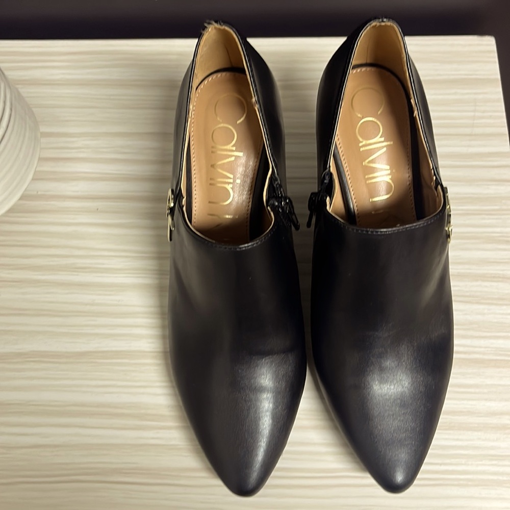 WOMENS SHOES—-CALVIN KLEIN!! EUC 🖤 - Picture 2 of 11